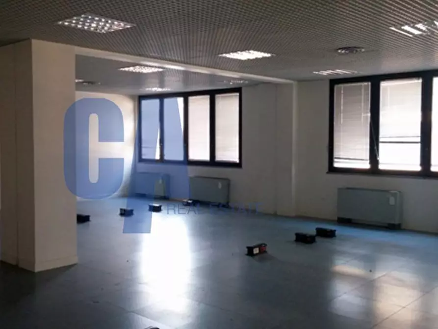 Immagine 10 di Ufficio in affitto  in VIA SILE a Milano