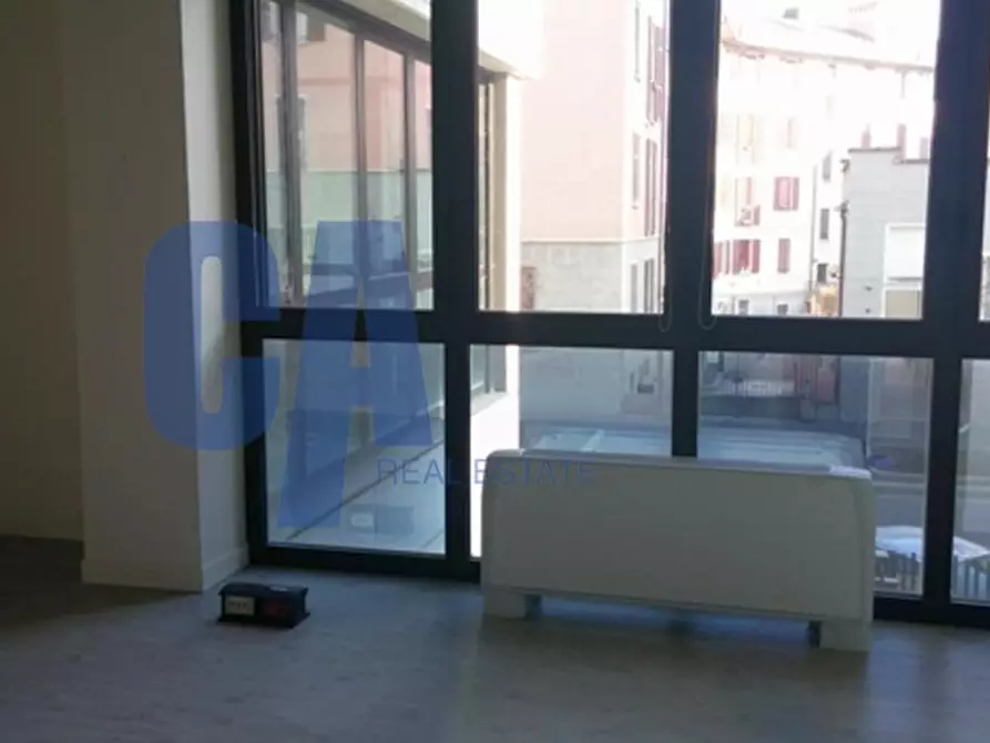 Immagine 10 di Ufficio in affitto  in VIA SILE a Milano