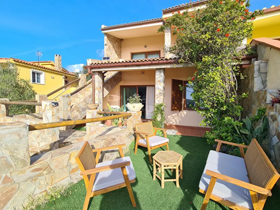 Immagine 2 di Villetta a schiera in vendita  in Via Giovanni Pascoli 20F a Domus De Maria