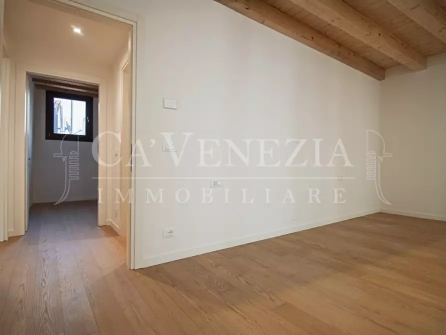 Immagine 14 di Casa indipendente in vendita  a Venezia