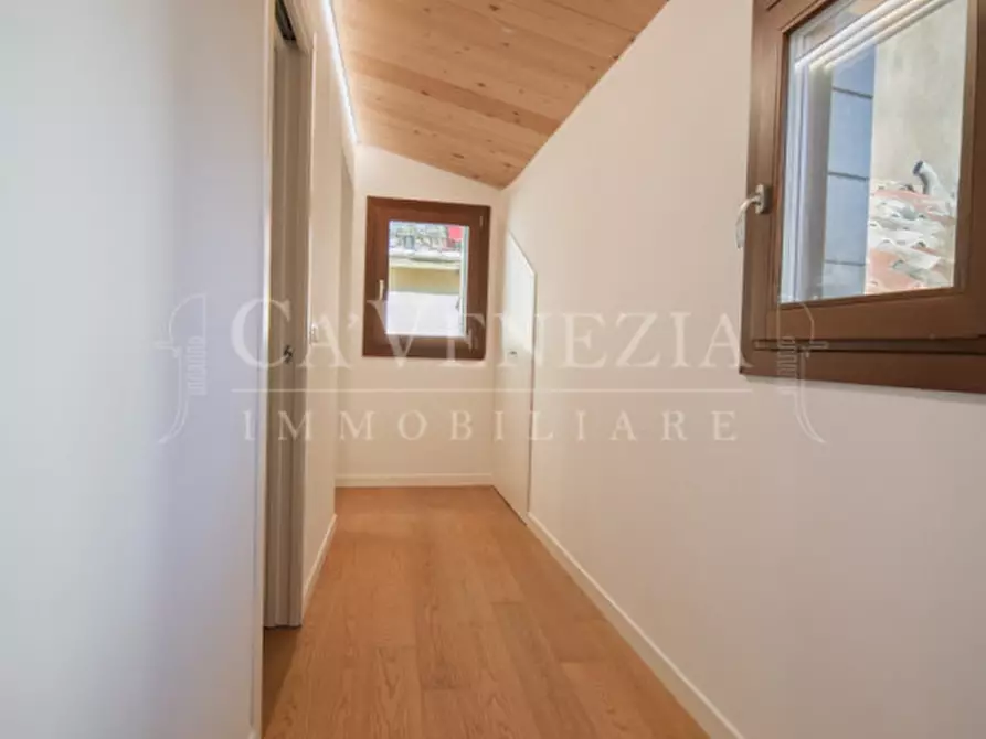 Immagine 22 di Casa indipendente in vendita  a Venezia