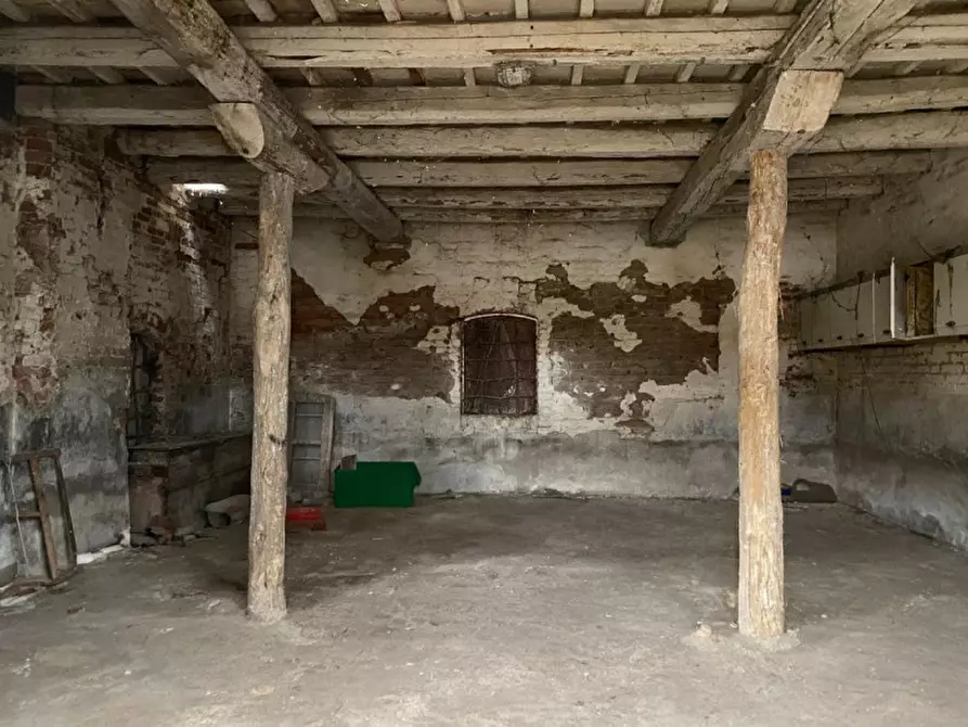 Immagine 3 di Rustico / casale in vendita  a Adria