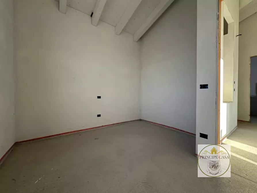 Immagine 5 di Casa bifamiliare in vendita  in via guglielmo marconi a Borgo Veneto