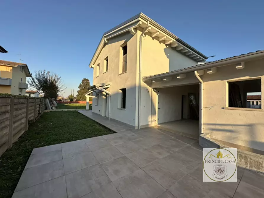 Immagine 8 di Casa bifamiliare in vendita  in via guglielmo marconi a Borgo Veneto