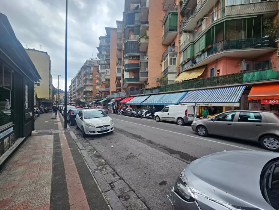 Immagine 2 di Attività commerciale in affitto  in Viale Cavalleggeri a Napoli