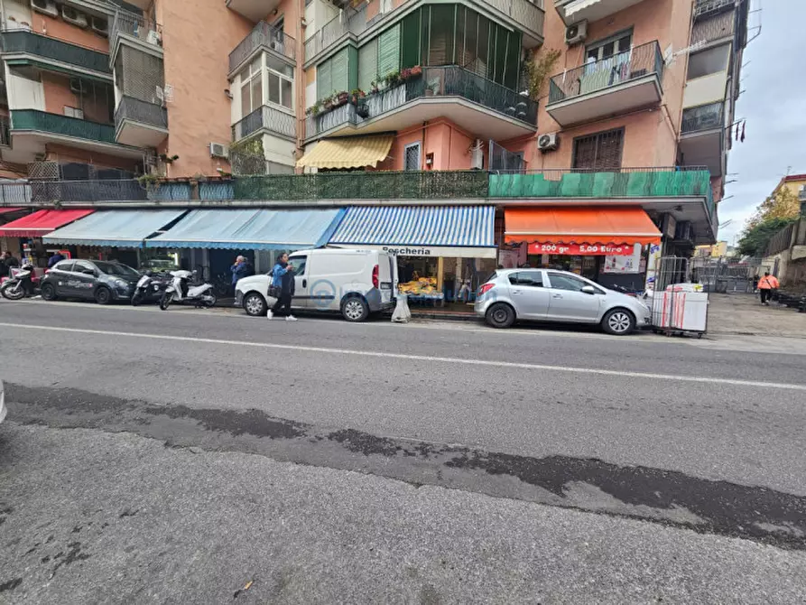 Immagine 11 di Attività commerciale in affitto  in Viale Cavalleggeri a Napoli
