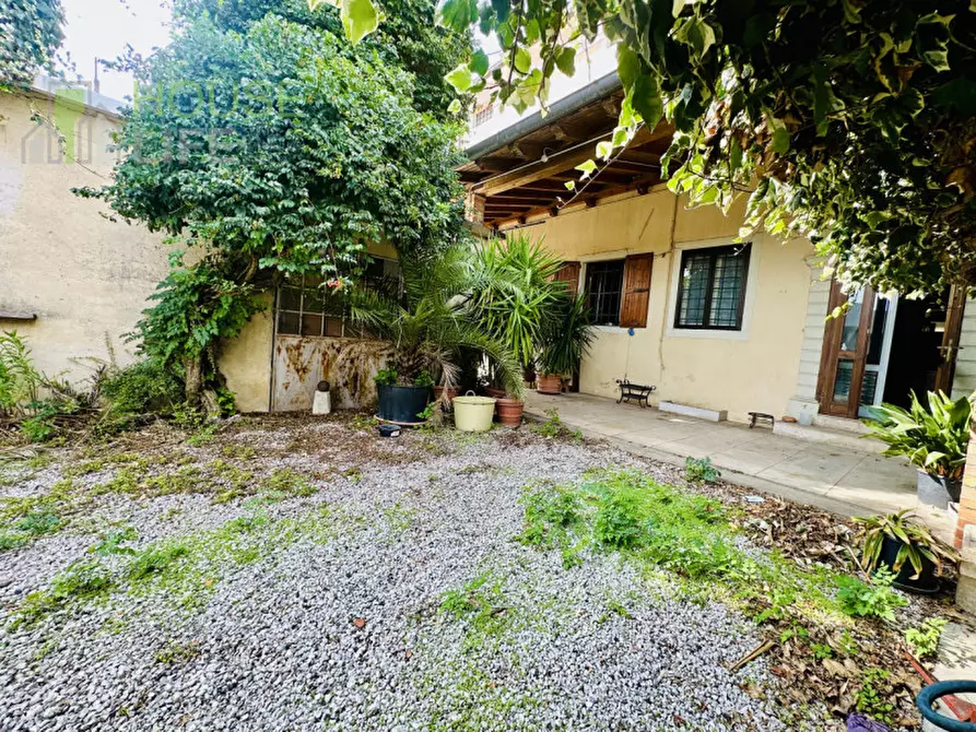 Immagine 13 di Villetta a schiera in vendita  in VIA TURRA a Colceresa