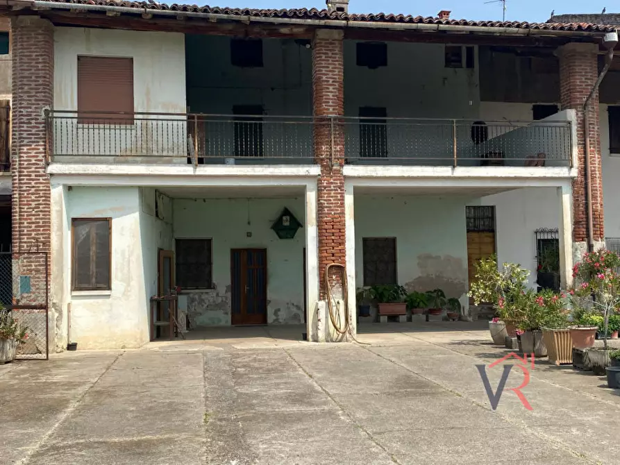 Immagine 1 di Rustico / casale in vendita  in Via Chiesa a Longhena