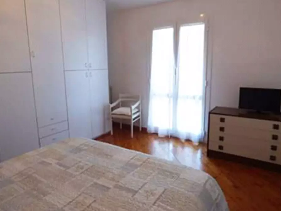 Immagine 6 di Appartamento in affitto  in piazza Cavour a Chiavari