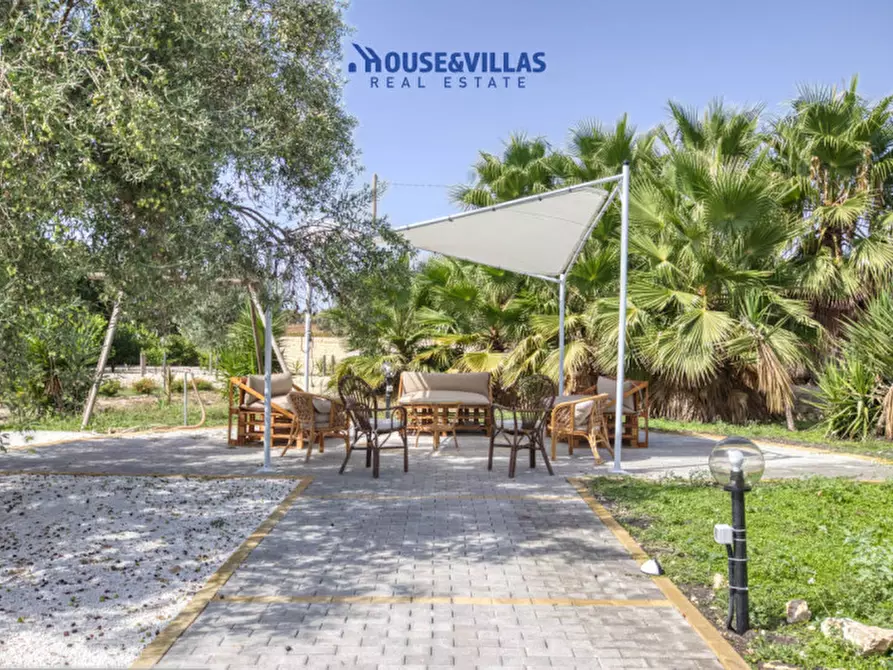 Immagine 11 di Villa in vendita  in bonivini a Noto