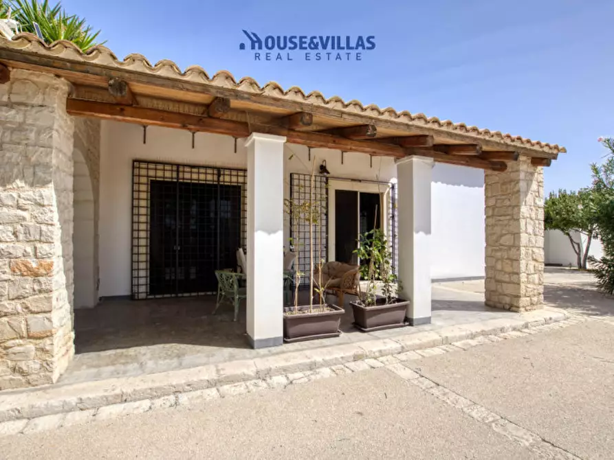 Immagine 15 di Villa in vendita  in bonivini a Noto