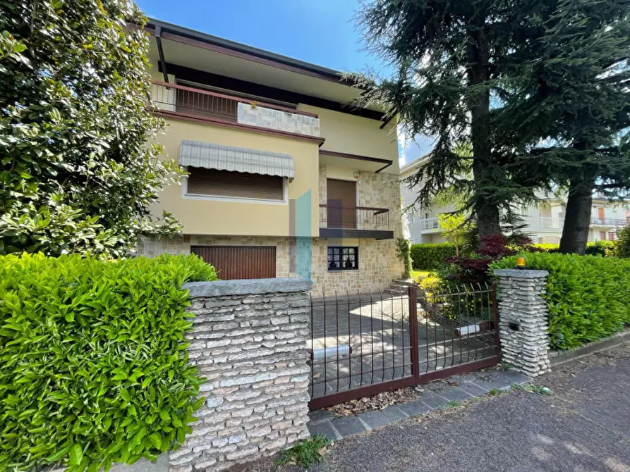Immagine 34 di Villa in vendita  in Via Triumplina 220 a Brescia
