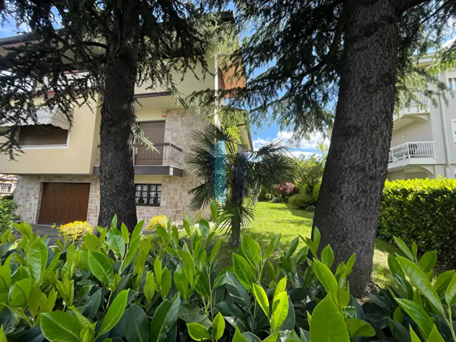 Immagine 38 di Villa in vendita  in Via Triumplina 220 a Brescia