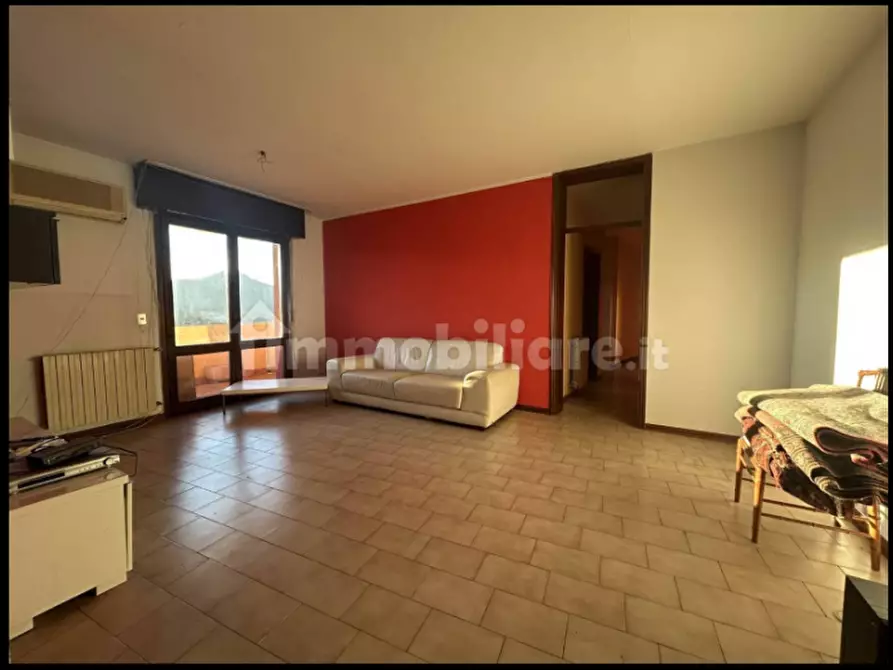 Immagine 1 di Appartamento in vendita  a Montegrotto Terme