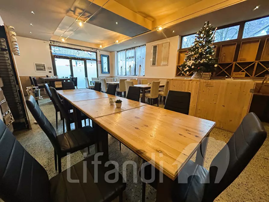 Immagine 4 di Attività commerciale in vendita  in Via Nazionale a Salorno .Salurn.