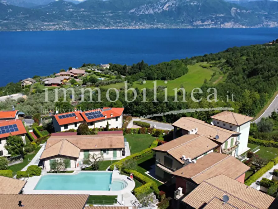 Immagine 6 di Appartamento in vendita  in Via per San Zeno a Torri Del Benaco