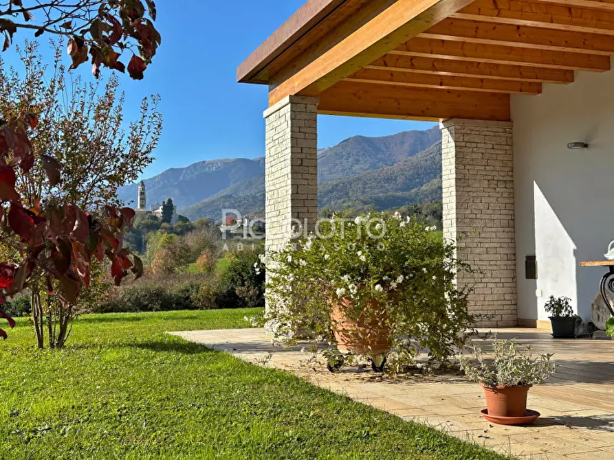 Immagine 2 di Villa in vendita  in via Santa Fosca a Cavaso Del Tomba