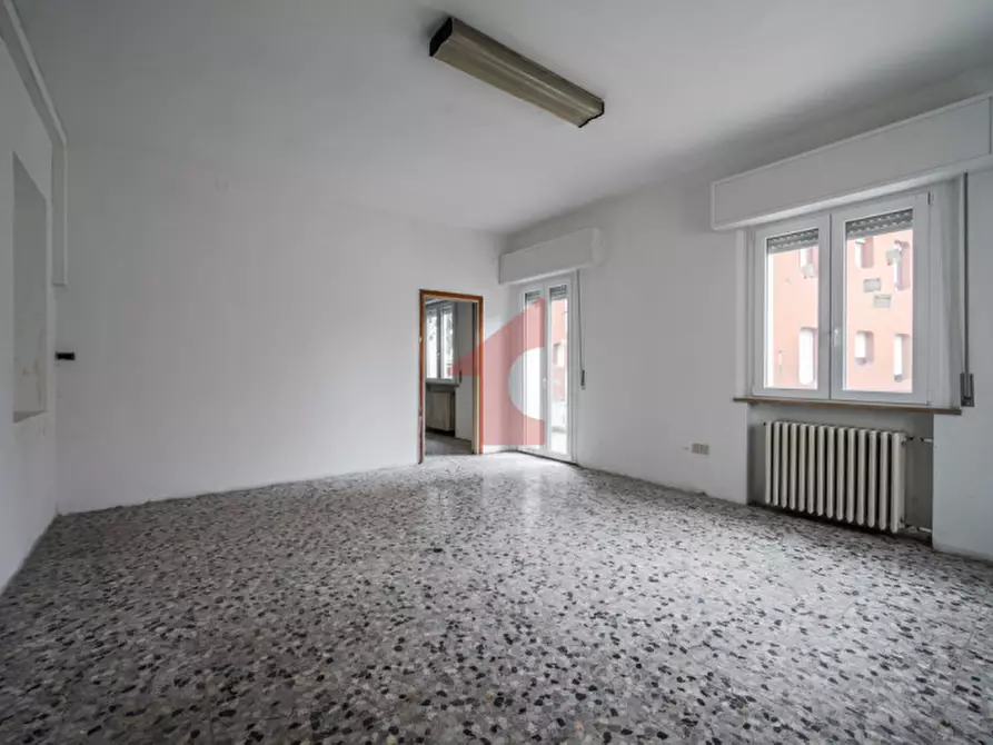 Immagine 4 di Appartamento in vendita  in via san Leonardo 19 a Parma