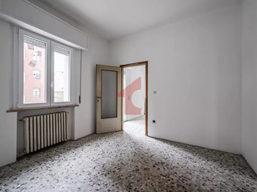 Immagine 6 di Appartamento in vendita  in via san Leonardo 19 a Parma