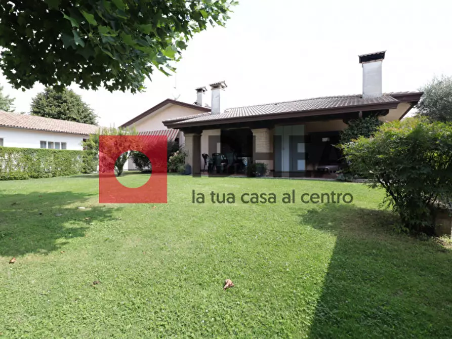 Immagine 1 di Casa indipendente in vendita  in Via Campagnola a Villorba