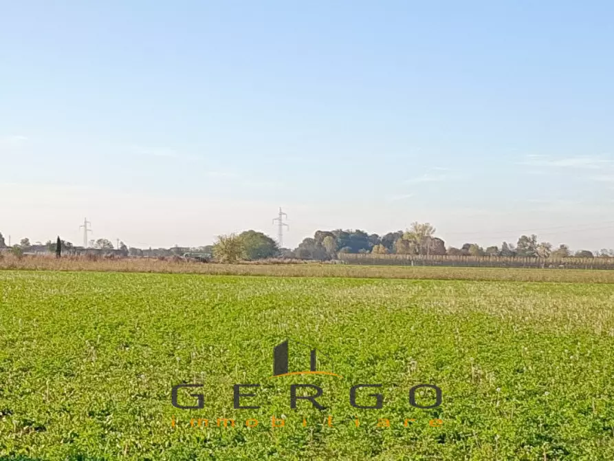 Immagine 1 di Terreno in vendita  in via Gasparini a Paese