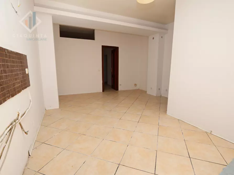 Immagine 6 di Appartamento in vendita  in Via Alessandro Manzoni n.05 a Palagonia