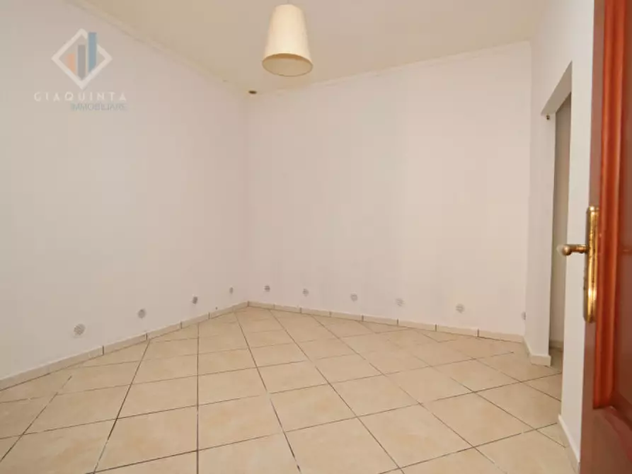 Immagine 9 di Appartamento in vendita  in Via Alessandro Manzoni n.05 a Palagonia