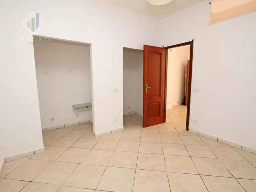 Immagine 10 di Appartamento in vendita  in Via Alessandro Manzoni n.05 a Palagonia