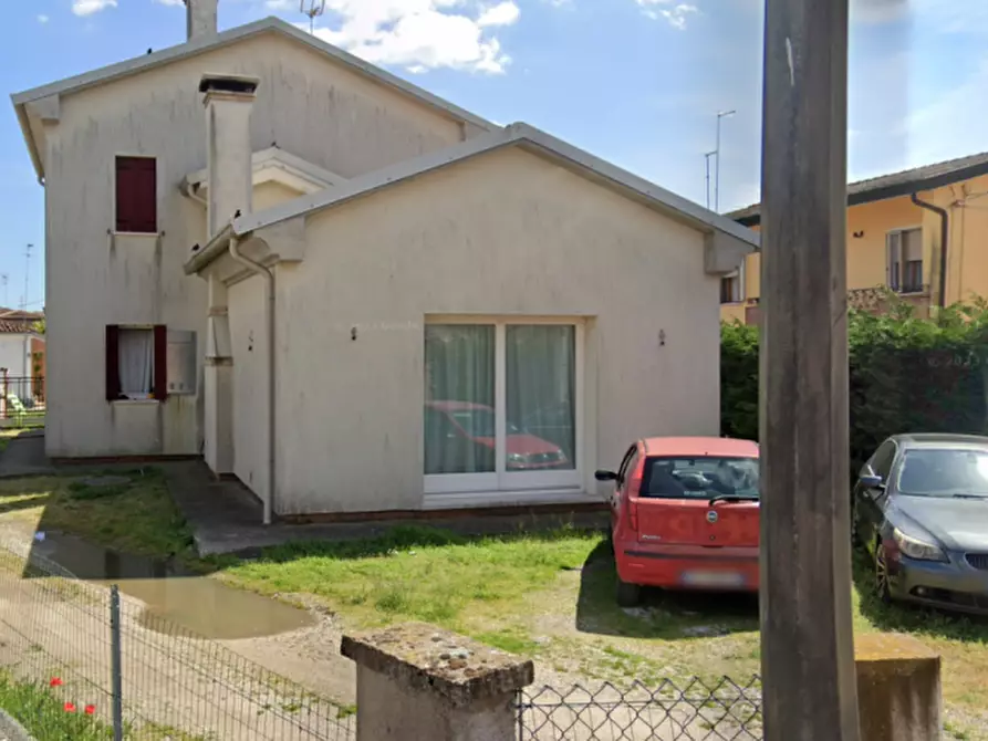 Immagine 1 di Casa indipendente in vendita  in VIA DOMENICO PANEGHETTI 10 a Cavarzere