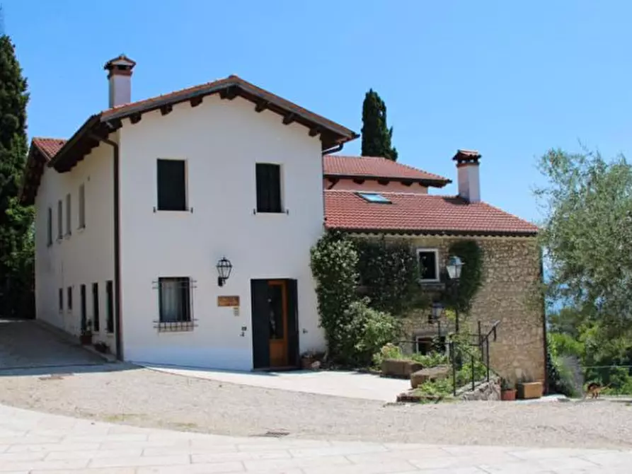 Immagine 1 di Agriturismo in vendita  in Via Commenda a Villaga