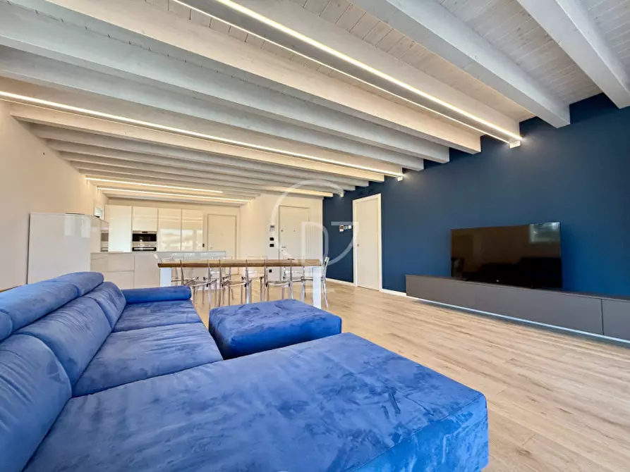 Immagine 3 di Attico in vendita  in Via Giotto a Desenzano Del Garda