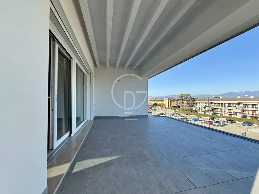 Immagine 5 di Attico in vendita  in Via Giotto a Desenzano Del Garda