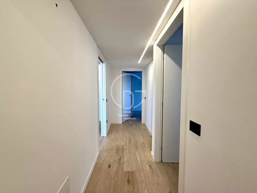 Immagine 14 di Attico in vendita  in Via Giotto a Desenzano Del Garda