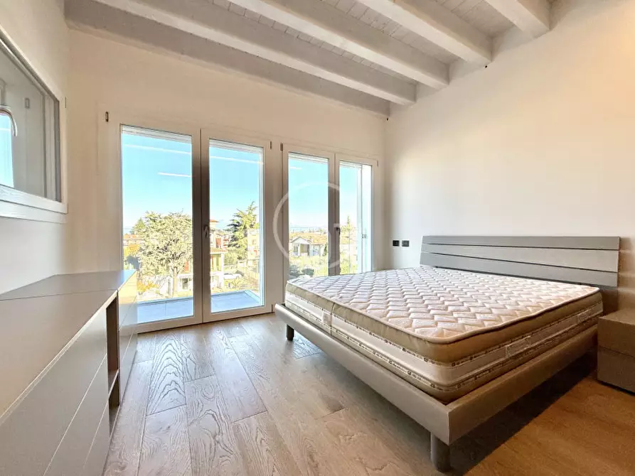 Immagine 20 di Attico in vendita  in Via Giotto a Desenzano Del Garda