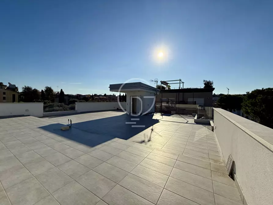 Immagine 23 di Attico in vendita  in Via Giotto a Desenzano Del Garda