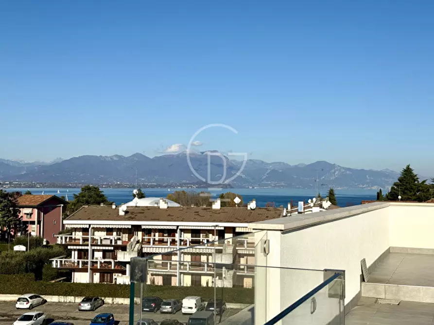Immagine 28 di Attico in vendita  in Via Giotto a Desenzano Del Garda