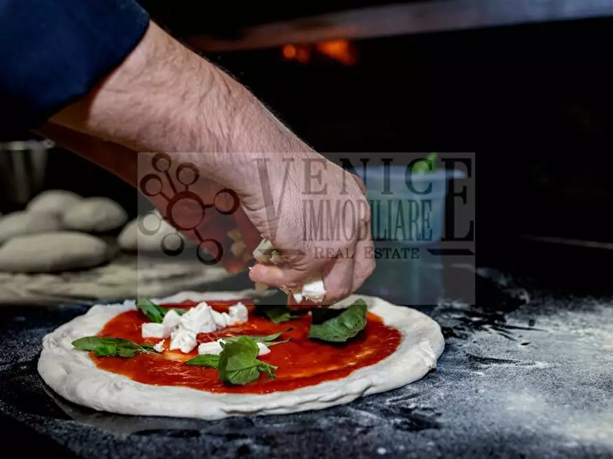 Immagine 4 di Attività commerciale in vendita  a Stra