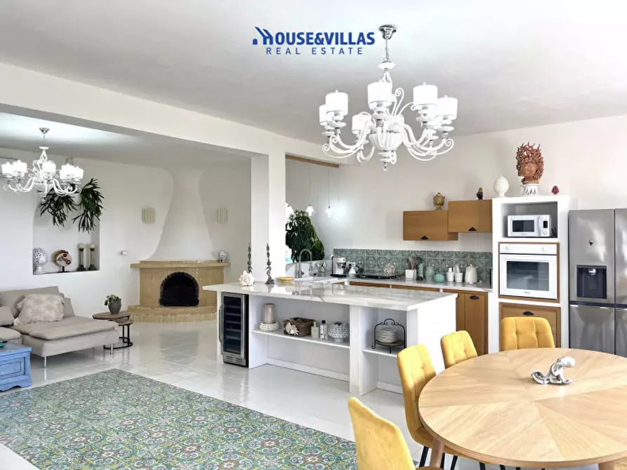 Immagine 19 di Villa in vendita  in corso gelone a Siracusa