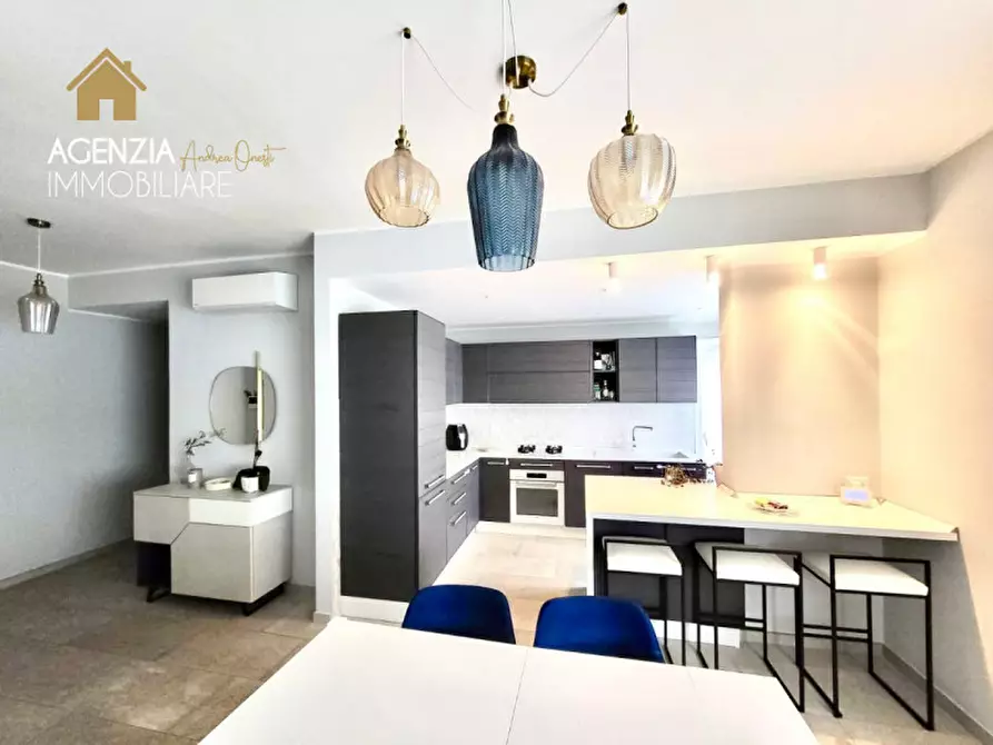 Immagine 2 di Appartamento in vendita  in via sestio calvino a Roma