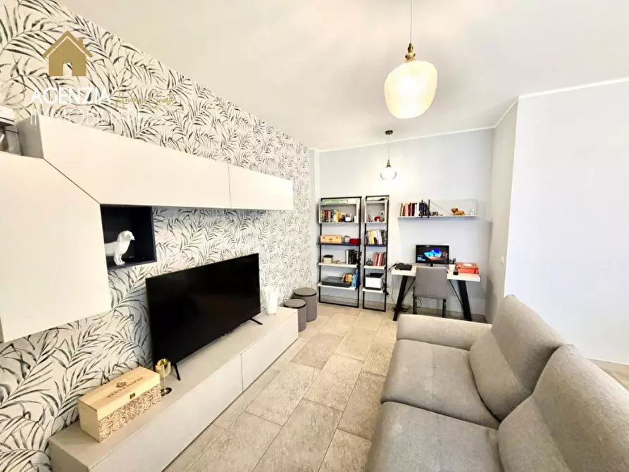 Immagine 6 di Appartamento in vendita  in via sestio calvino a Roma