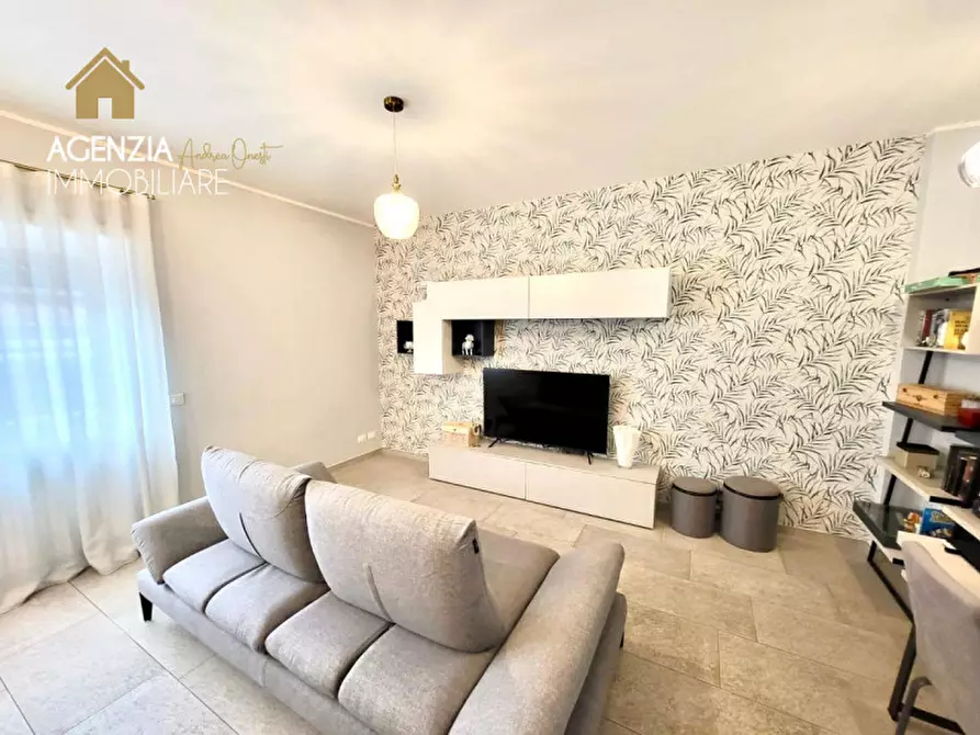 Immagine 9 di Appartamento in vendita  in via sestio calvino a Roma