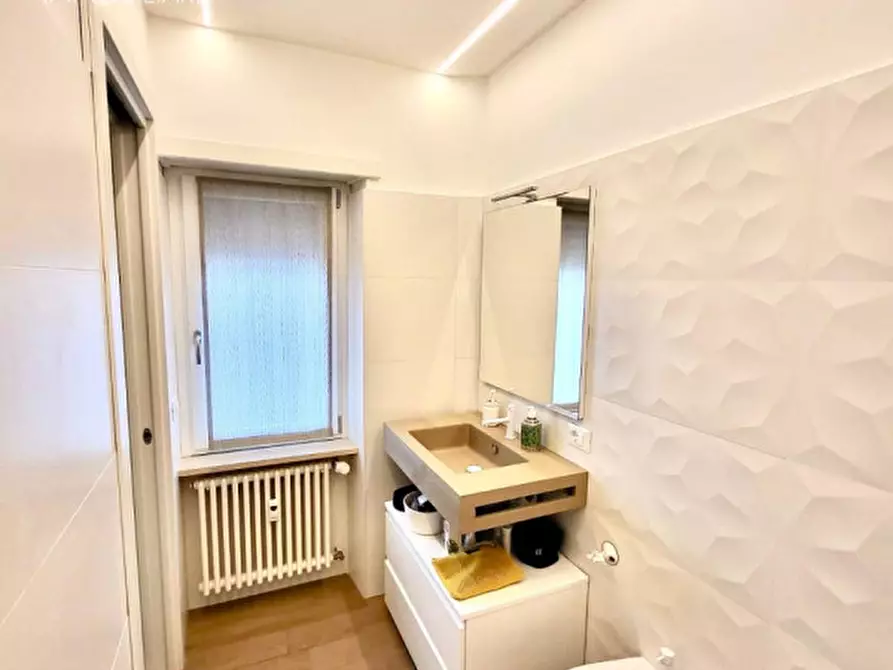 Immagine 27 di Appartamento in vendita  in via sestio calvino a Roma