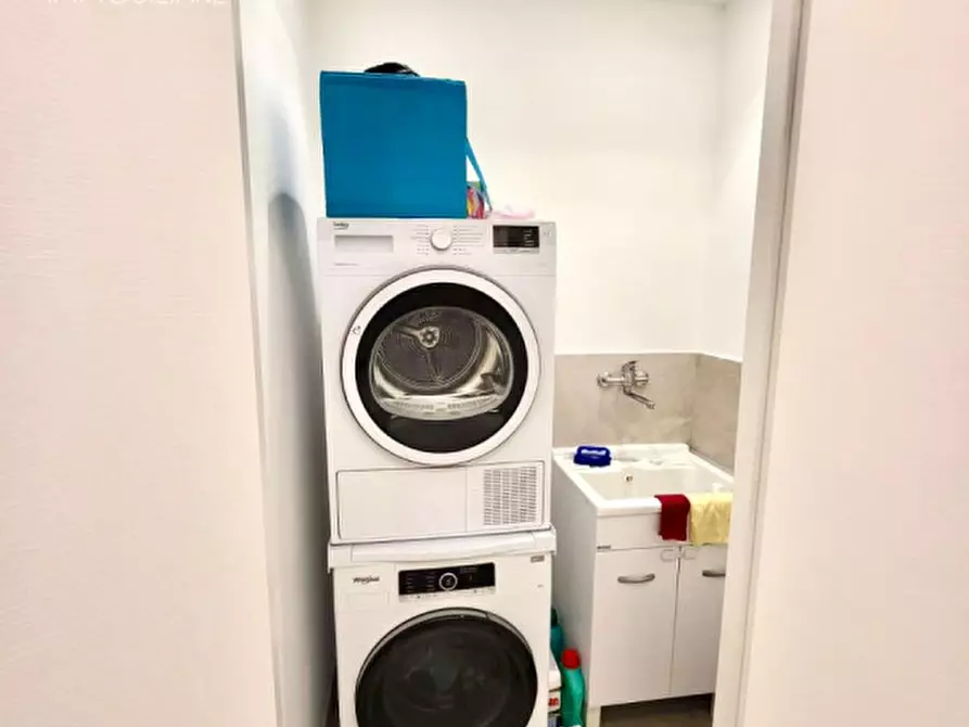 Immagine 32 di Appartamento in vendita  in via sestio calvino a Roma