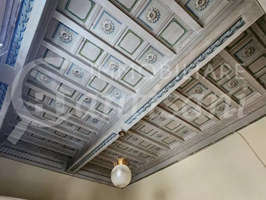 Immagine 2 di Palazzo in vendita  in piazza Tanucci a Pratovecchio Stia