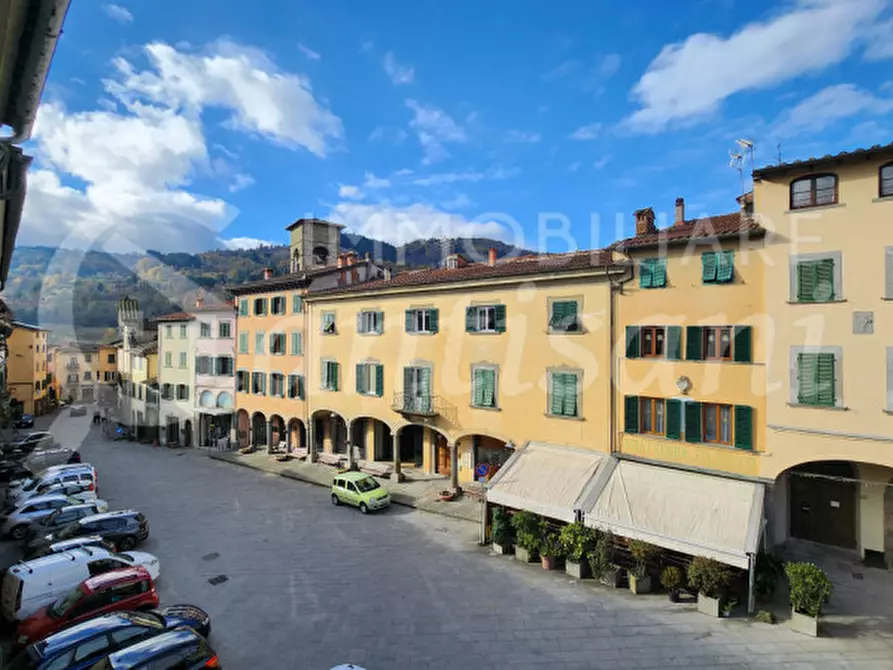 Immagine 12 di Palazzo in vendita  in piazza Tanucci a Pratovecchio Stia
