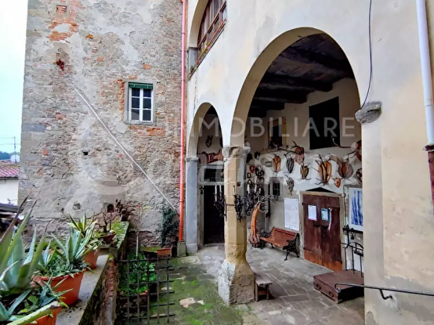 Immagine 20 di Palazzo in vendita  in piazza Tanucci a Pratovecchio Stia