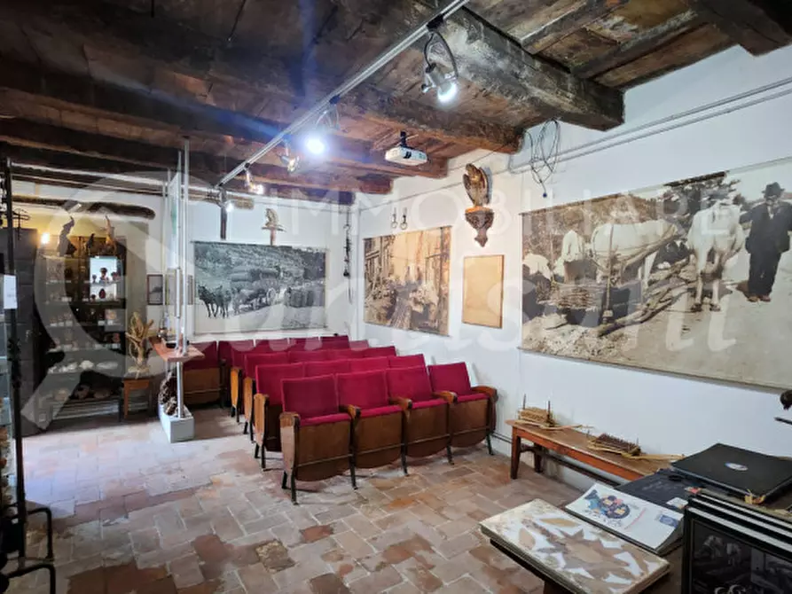 Immagine 40 di Palazzo in vendita  in piazza Tanucci a Pratovecchio Stia
