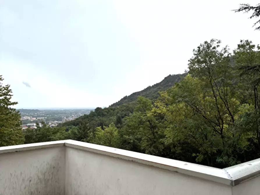 Immagine 3 di Appartamento in vendita  in Via Monte Baldo 17 a Vittorio Veneto