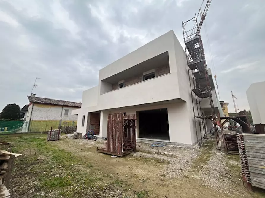 Immagine 8 di Casa bifamiliare in vendita  in via fratelli rosselli  limena a Limena