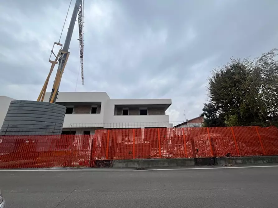 Immagine 10 di Casa bifamiliare in vendita  in via fratelli rosselli  limena a Limena